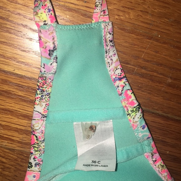 Two bathing suit tops! - Picture 6 of 7